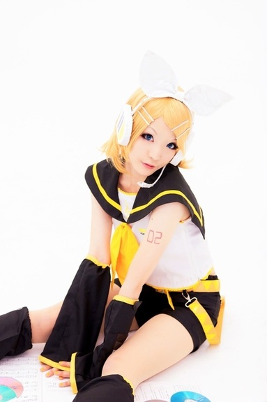 Cute Vocaloid Kagamine Rin Cosplay And Costumes Animeandcosplay Sharing 